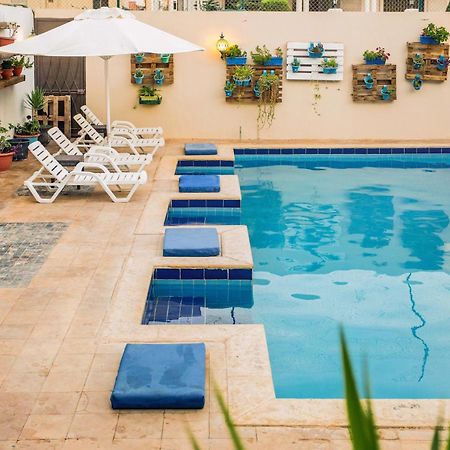 Grand Hotel Madaba Bagian luar foto