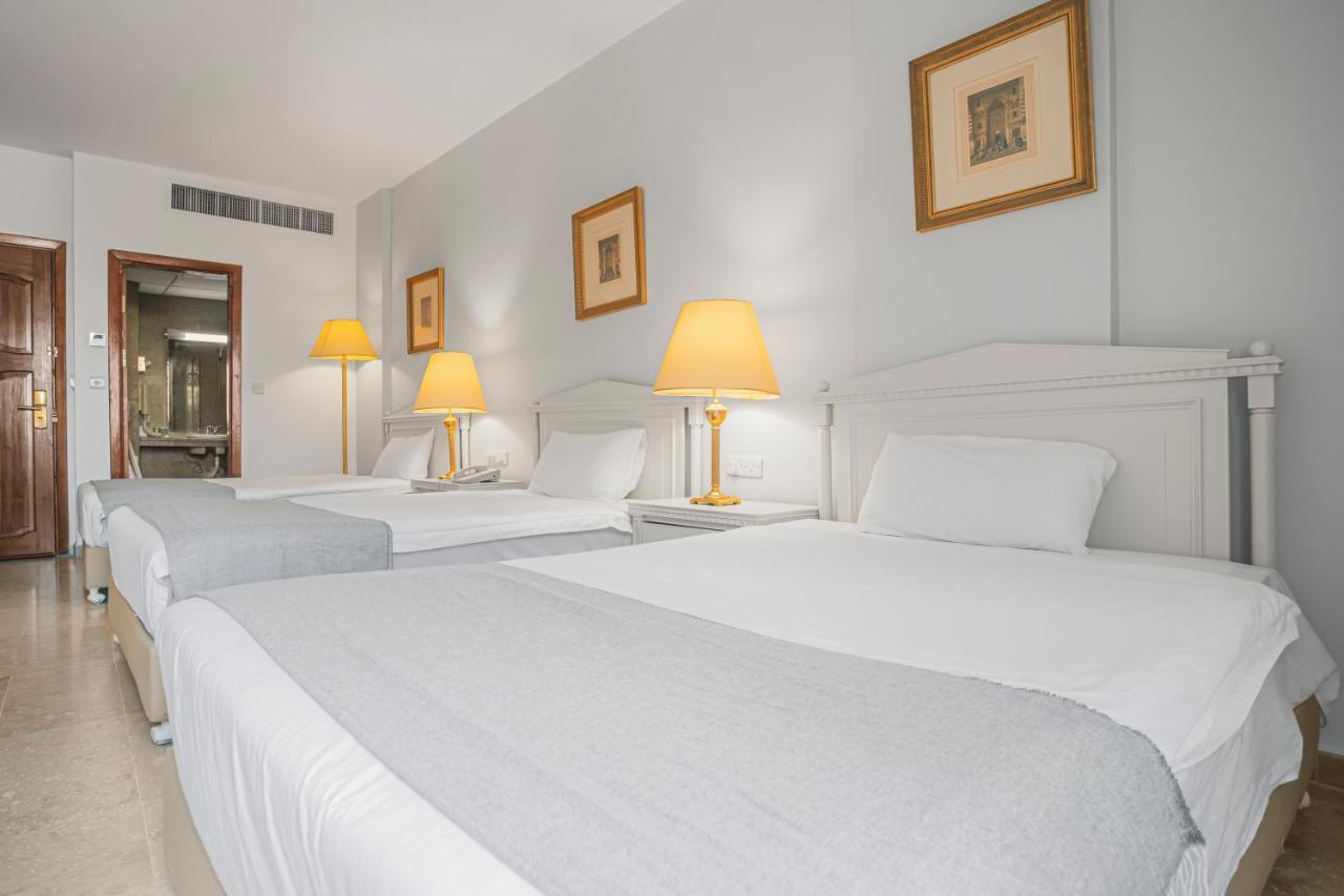 Grand Hotel Madaba Bagian luar foto