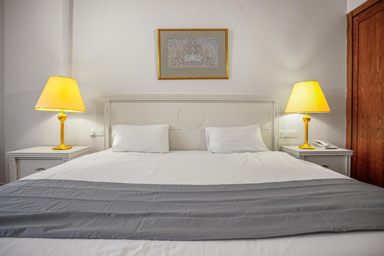 Grand Hotel Madaba Bagian luar foto