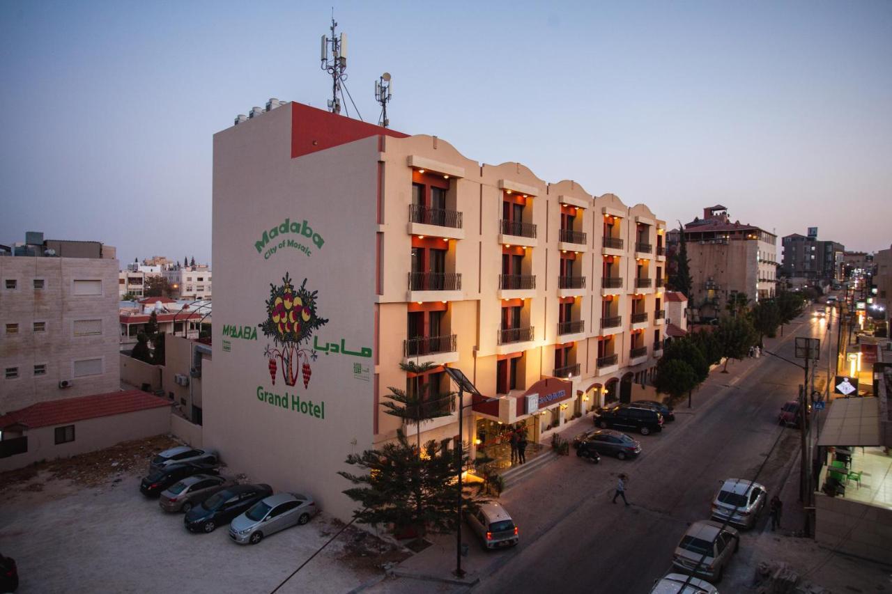 Grand Hotel Madaba Bagian luar foto
