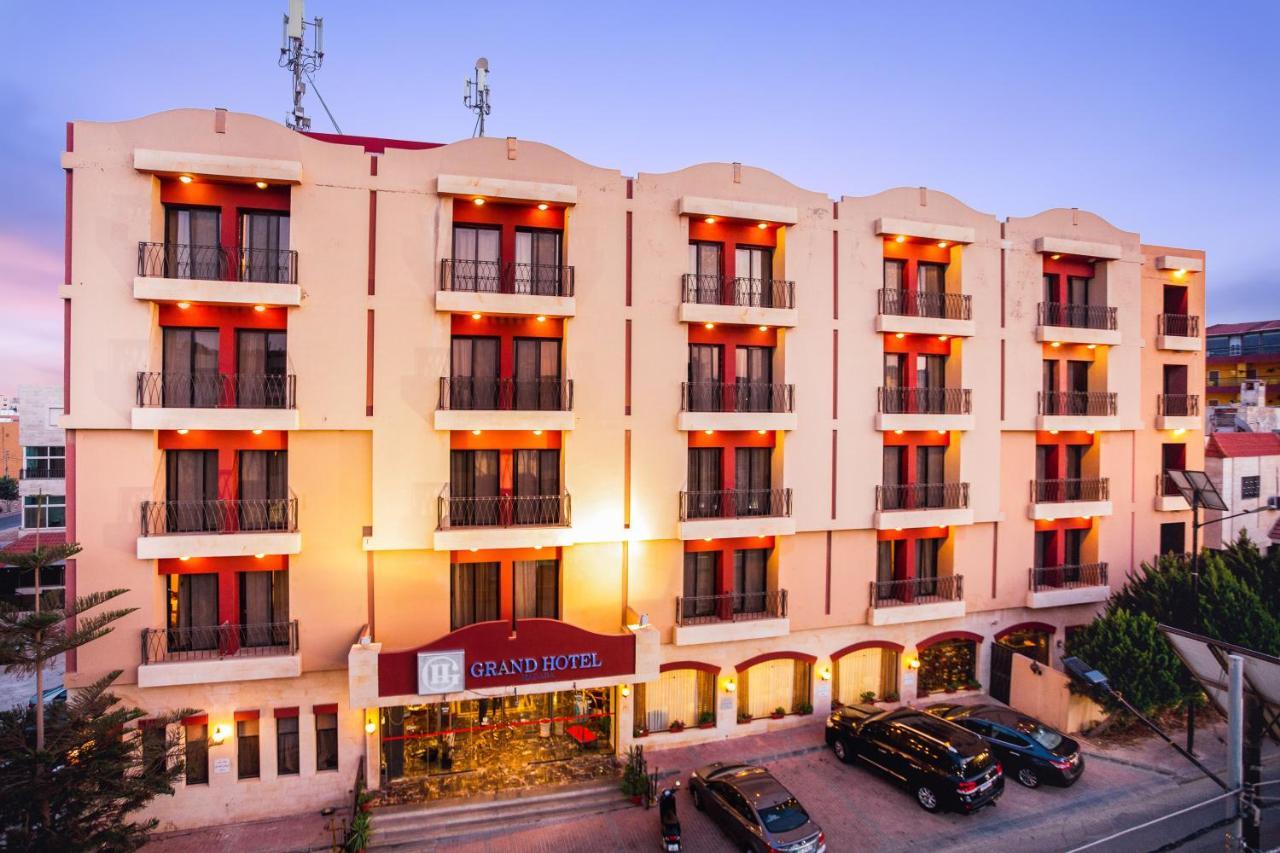 Grand Hotel Madaba Bagian luar foto