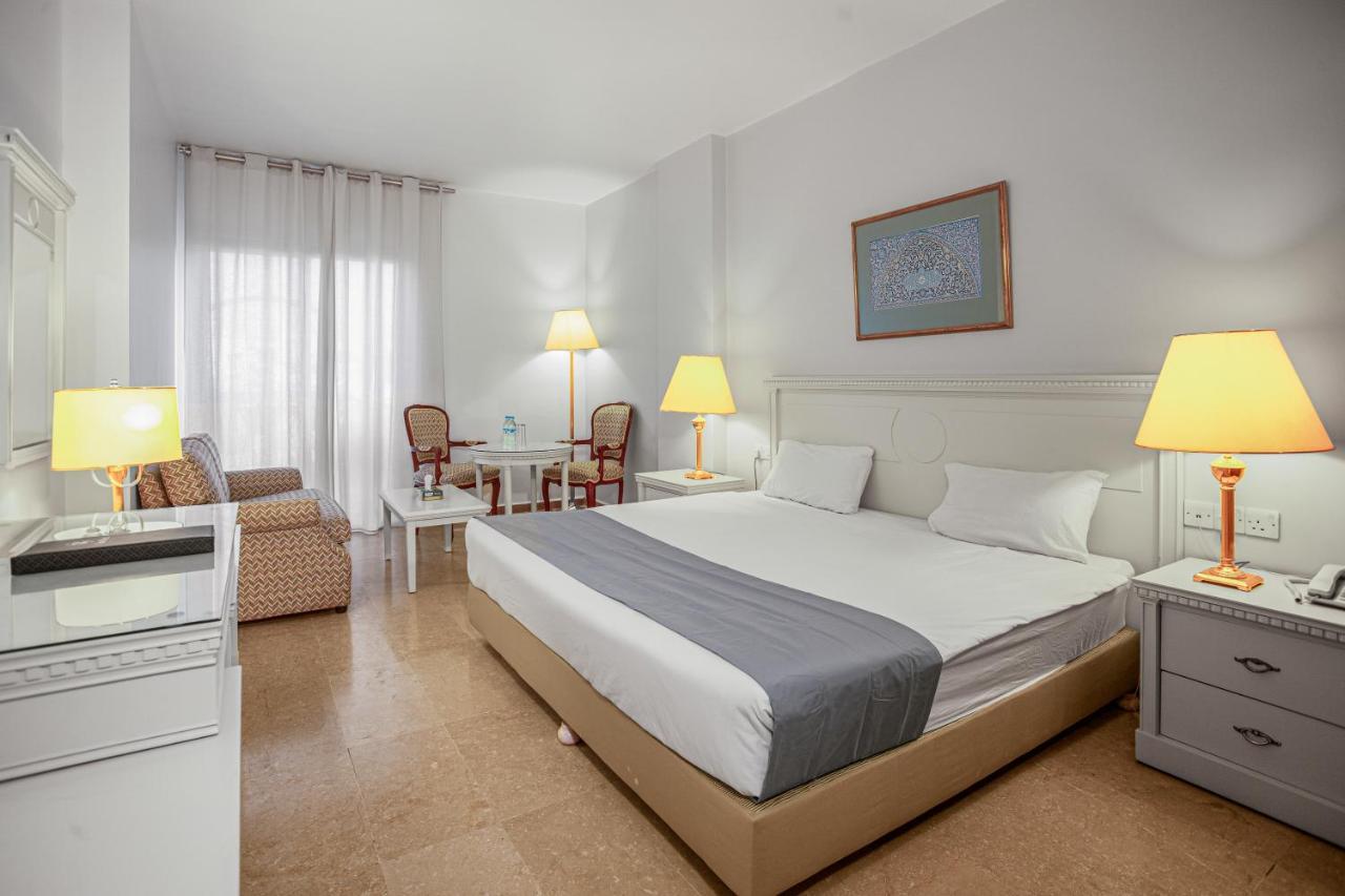 Grand Hotel Madaba Bagian luar foto