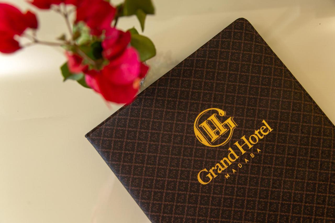 Grand Hotel Madaba Bagian luar foto